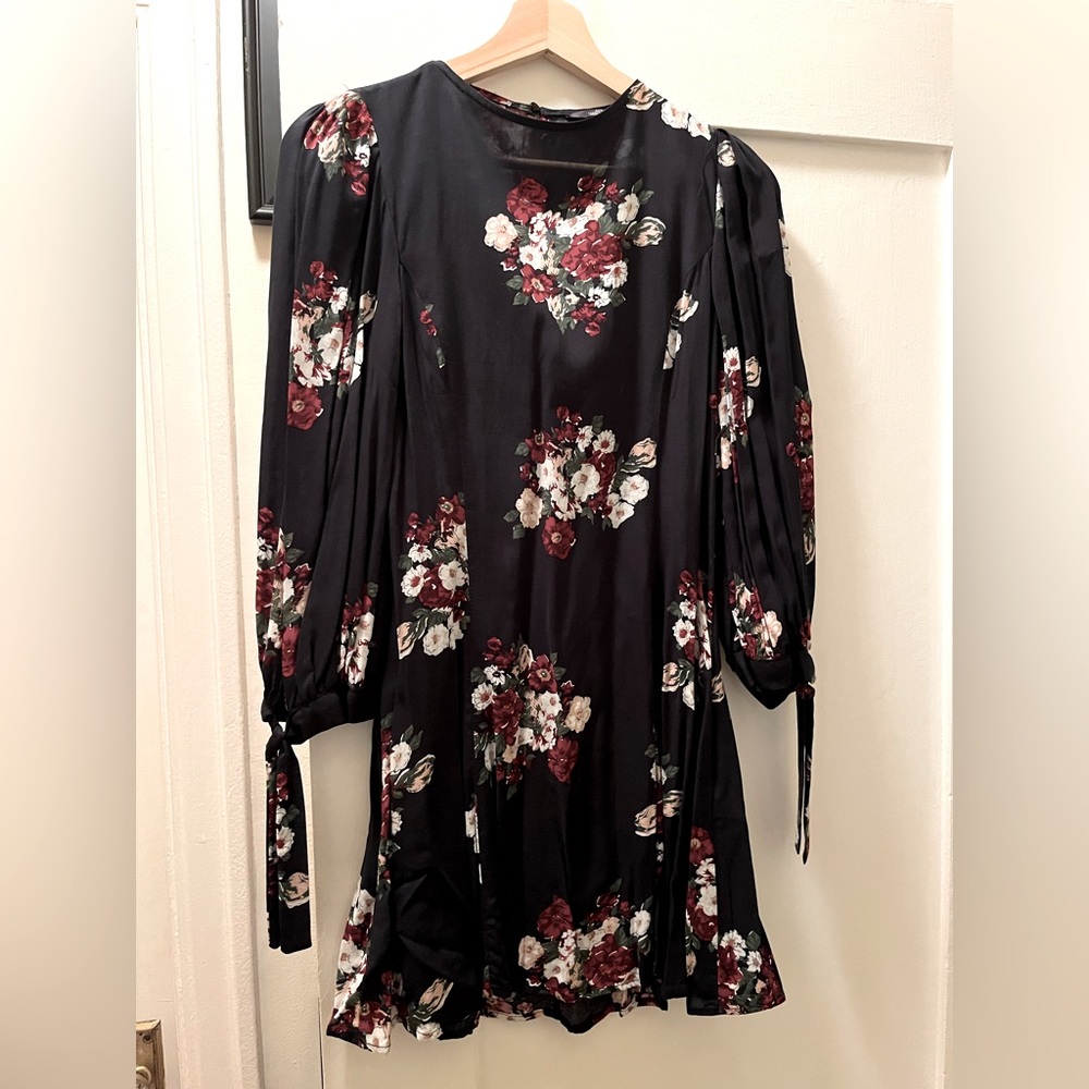 Floral Dress with Sleeve Ties
